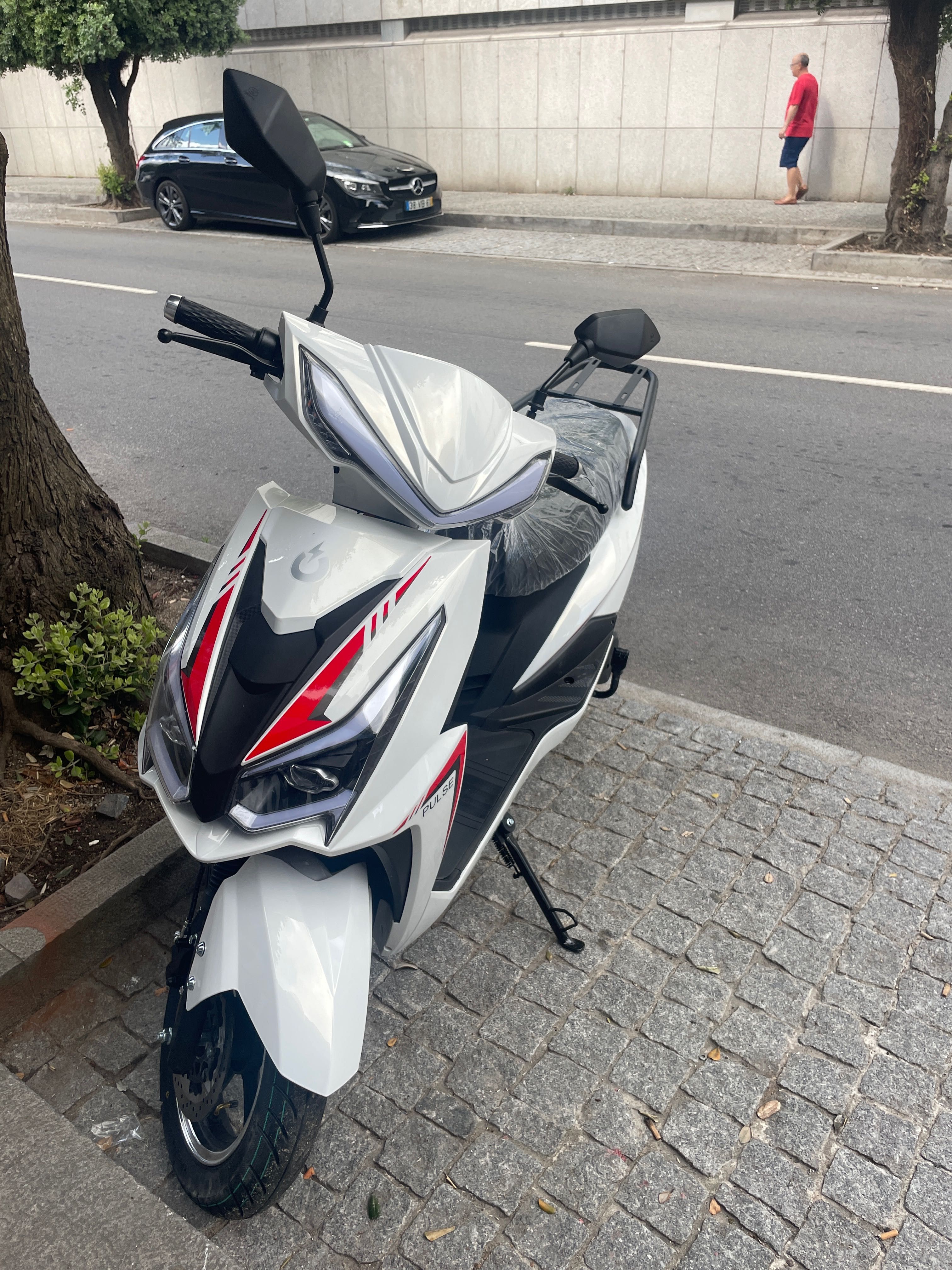 Motos elétricas novas