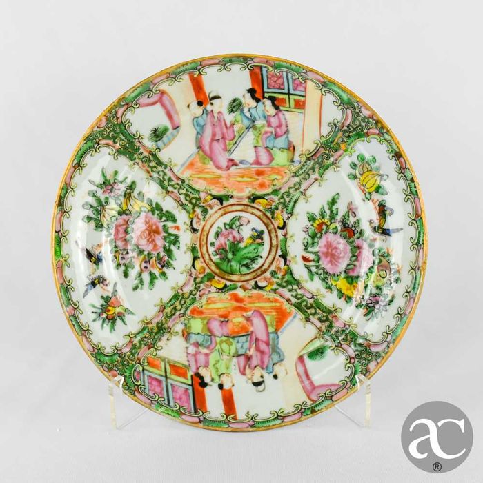 Prato em Porcelana da China decoração Mandarim, séc. XIX