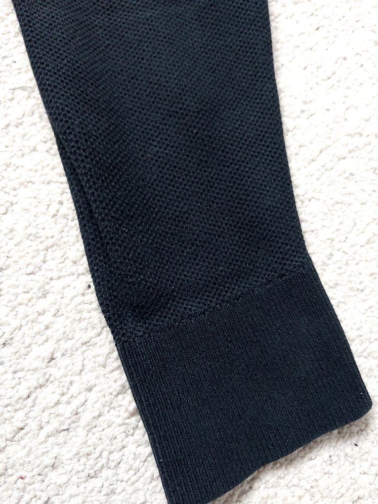Czarny sweter Tommy Hilfiger M