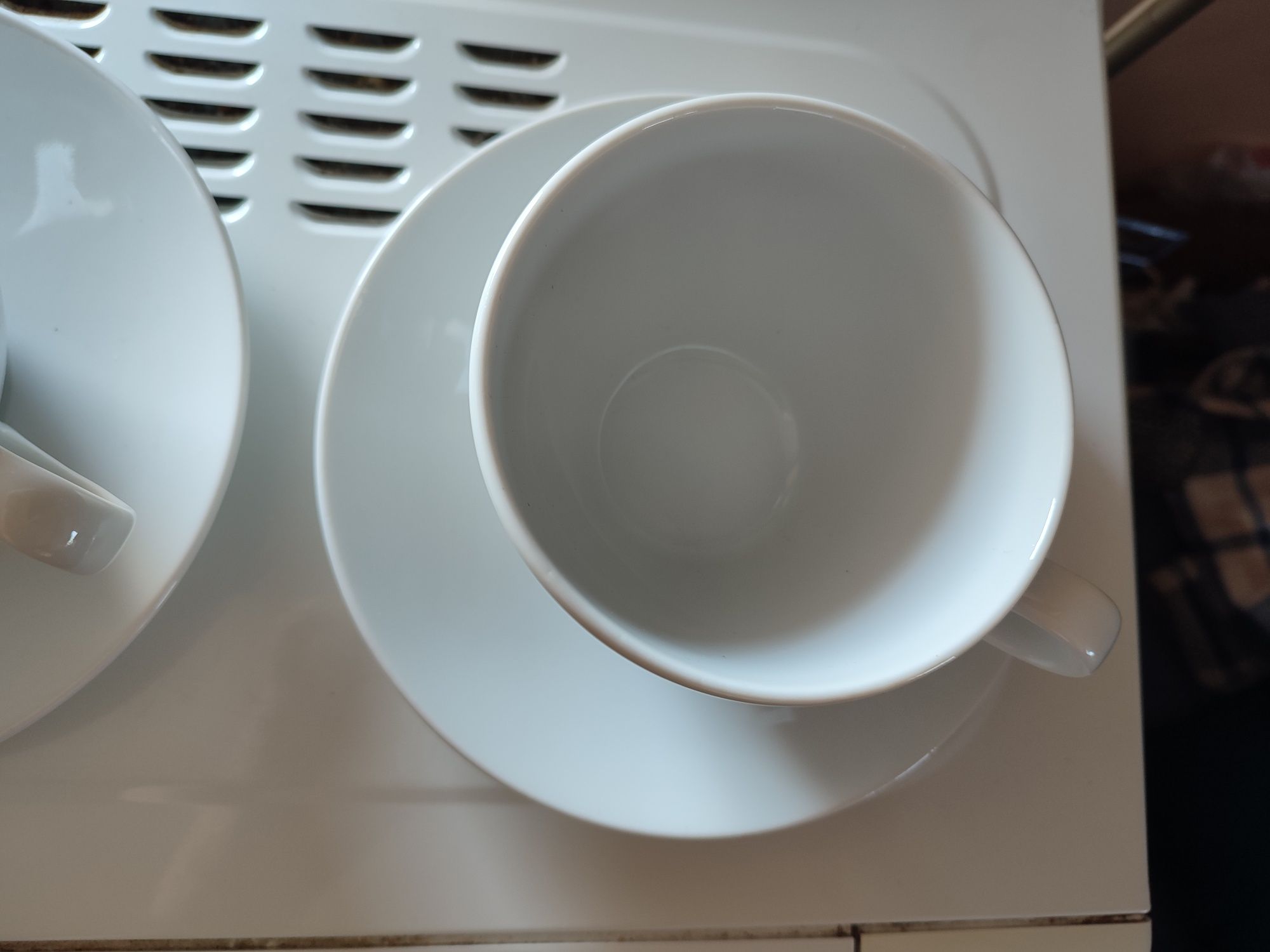 Filiżanki Vardera 36cl, IKEA.Stan bdb (13 kompletów+ 3 filiżanki).