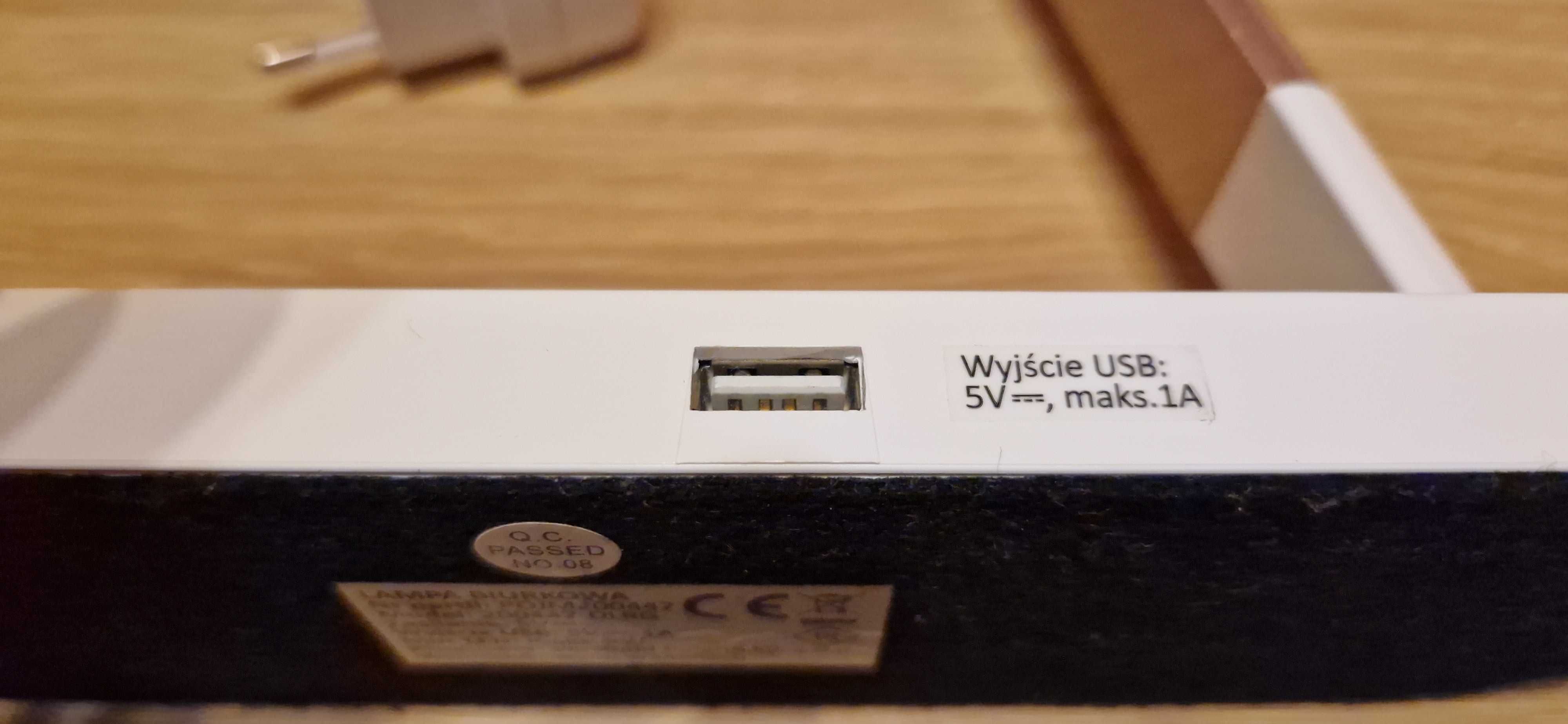 Lampa biurkowa SMUXEE różowa wyjście USB do ładowania