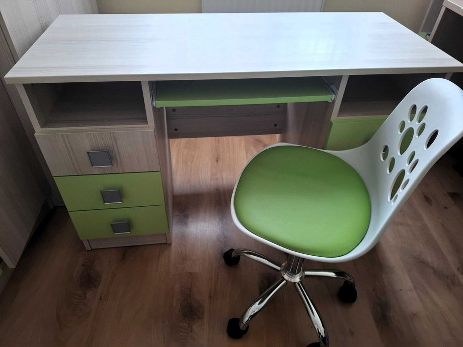 biurko dziecięce i szafa Almer Meble z krzesłem Groover
