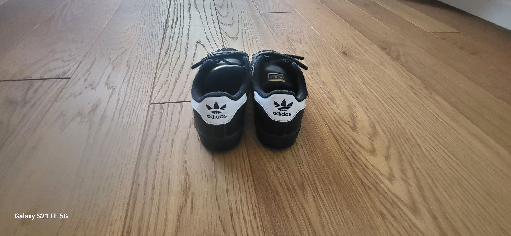 Adidas Superstar