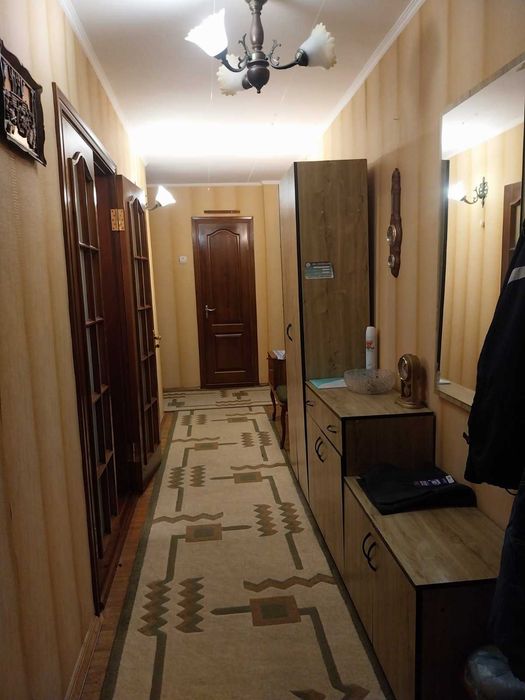 Продам 3 кв, чешка, 6/9 кир. 2 Слобод - пр. Центр. ремонт. мебель