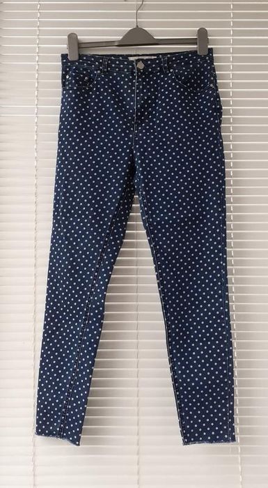 Подарую брюки кому потрібно