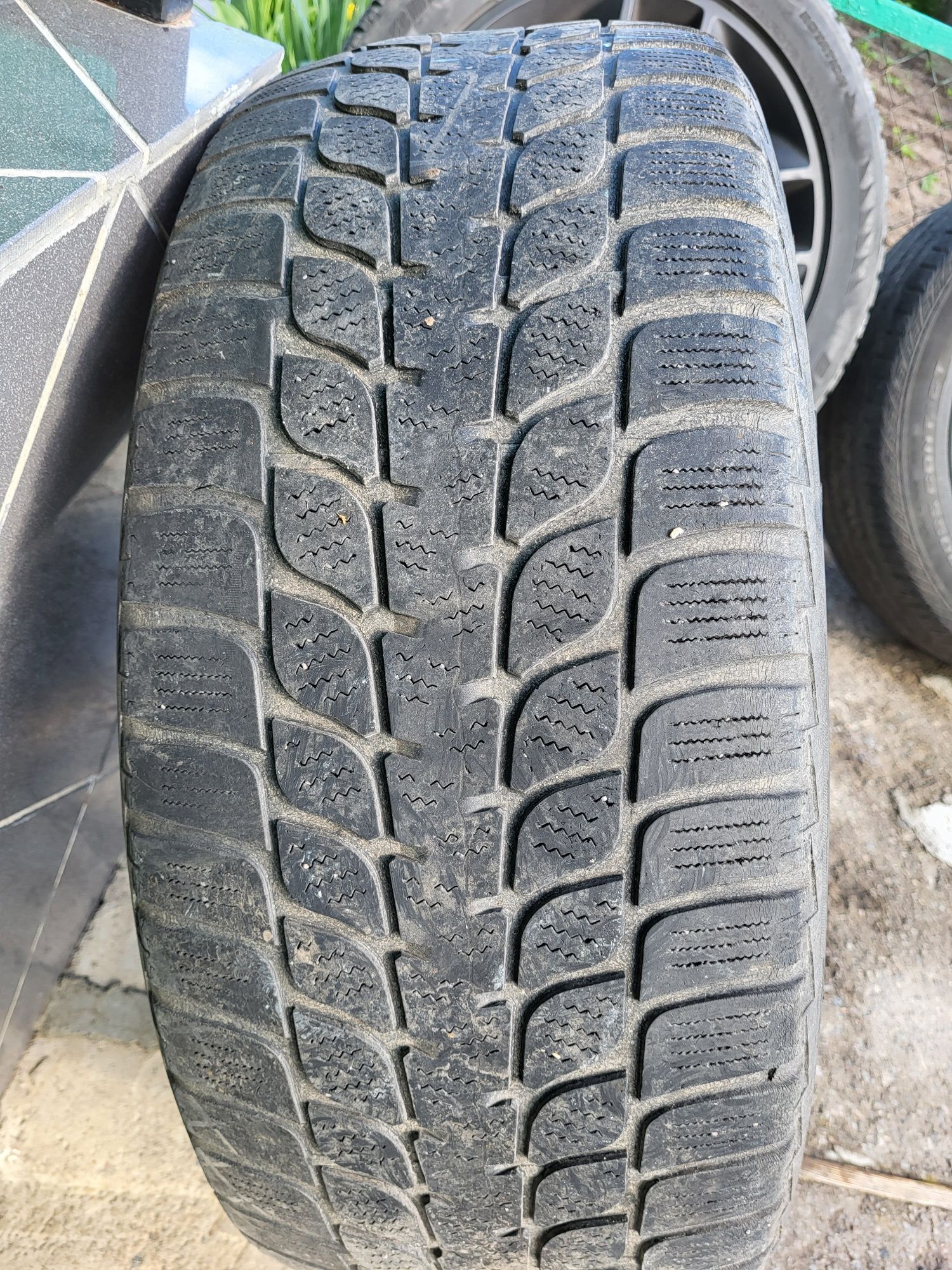 Шини 245/50/R20 Continental Bridgestone