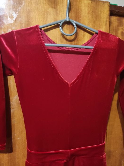 Знижечка. Бальне на 10 р. Бейсік, велюр