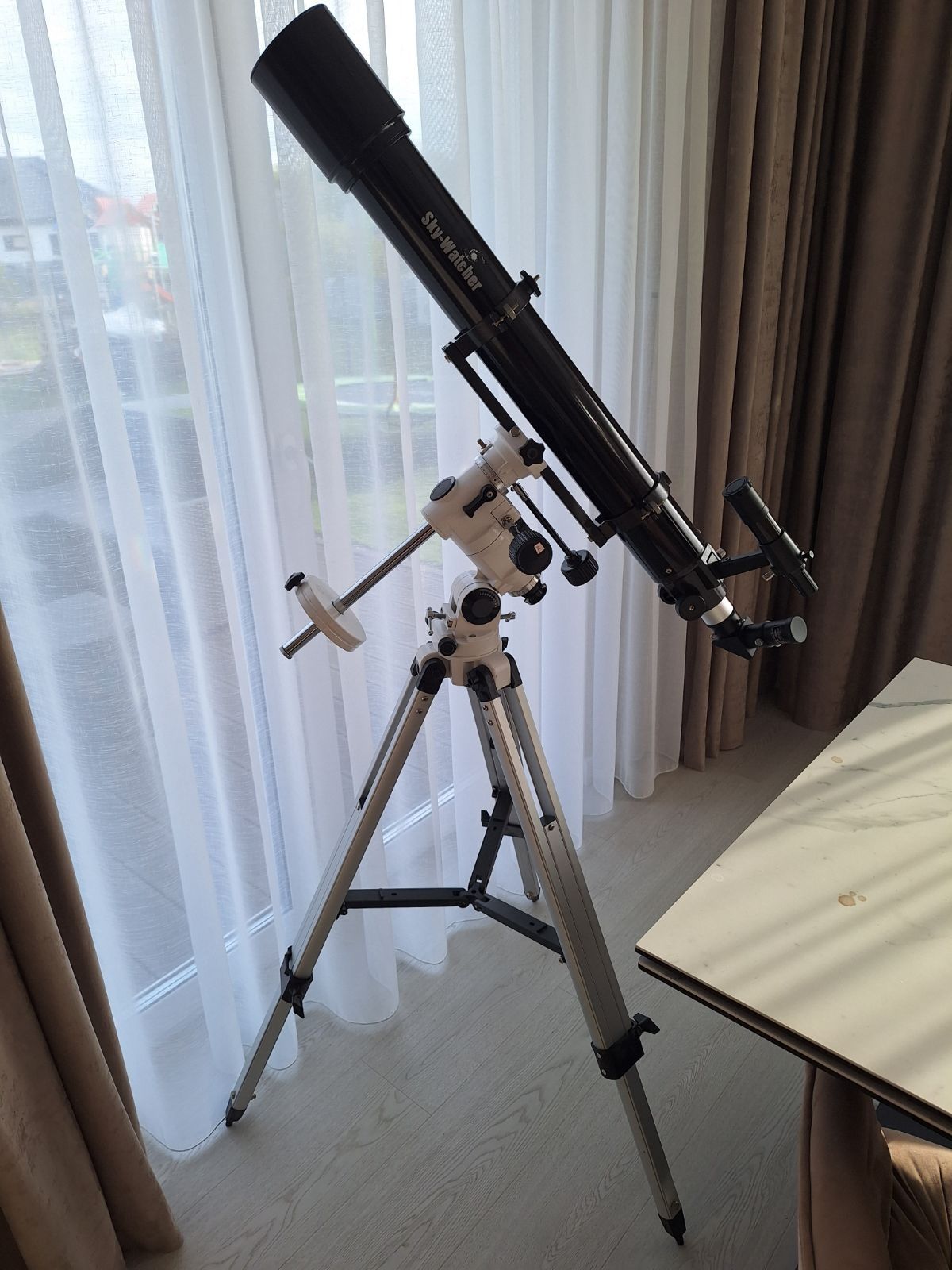 Teleskop Sky Watcher AC 90/900 EvoStar EQ-3-2