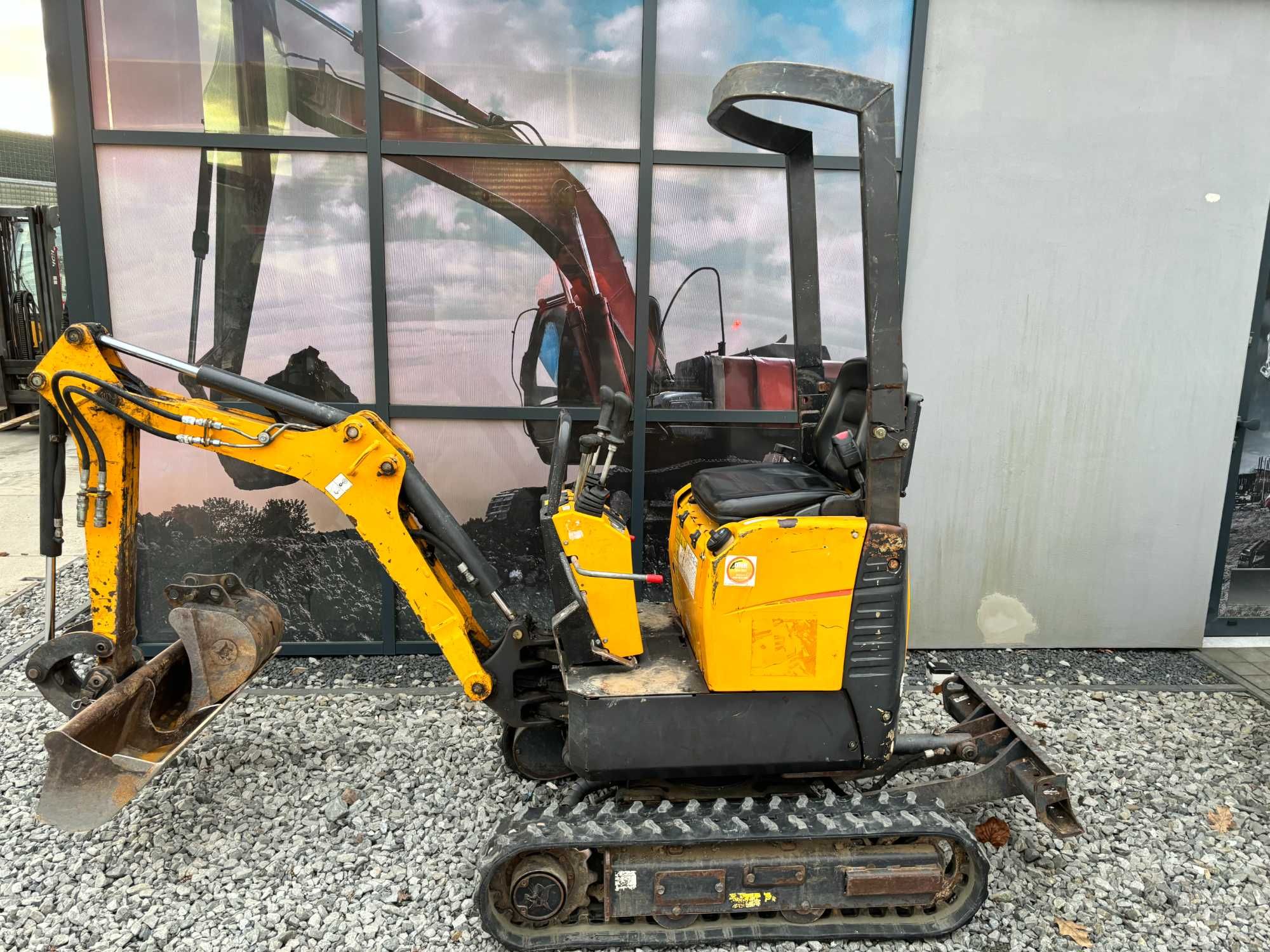 Minikoparka Bobcat E08 z 2014r rozsuwane gąsienice 1138kg nie Cat