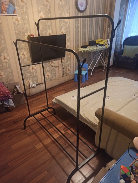 Продам стійку для одягу та взуття