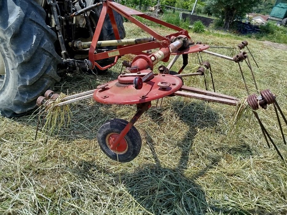 Vira Feno Kuhn 2,40mt