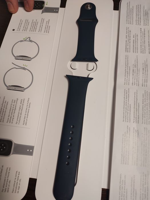 Apple Watch 7 GPS + cellular, koperta 45 mam z aluminium