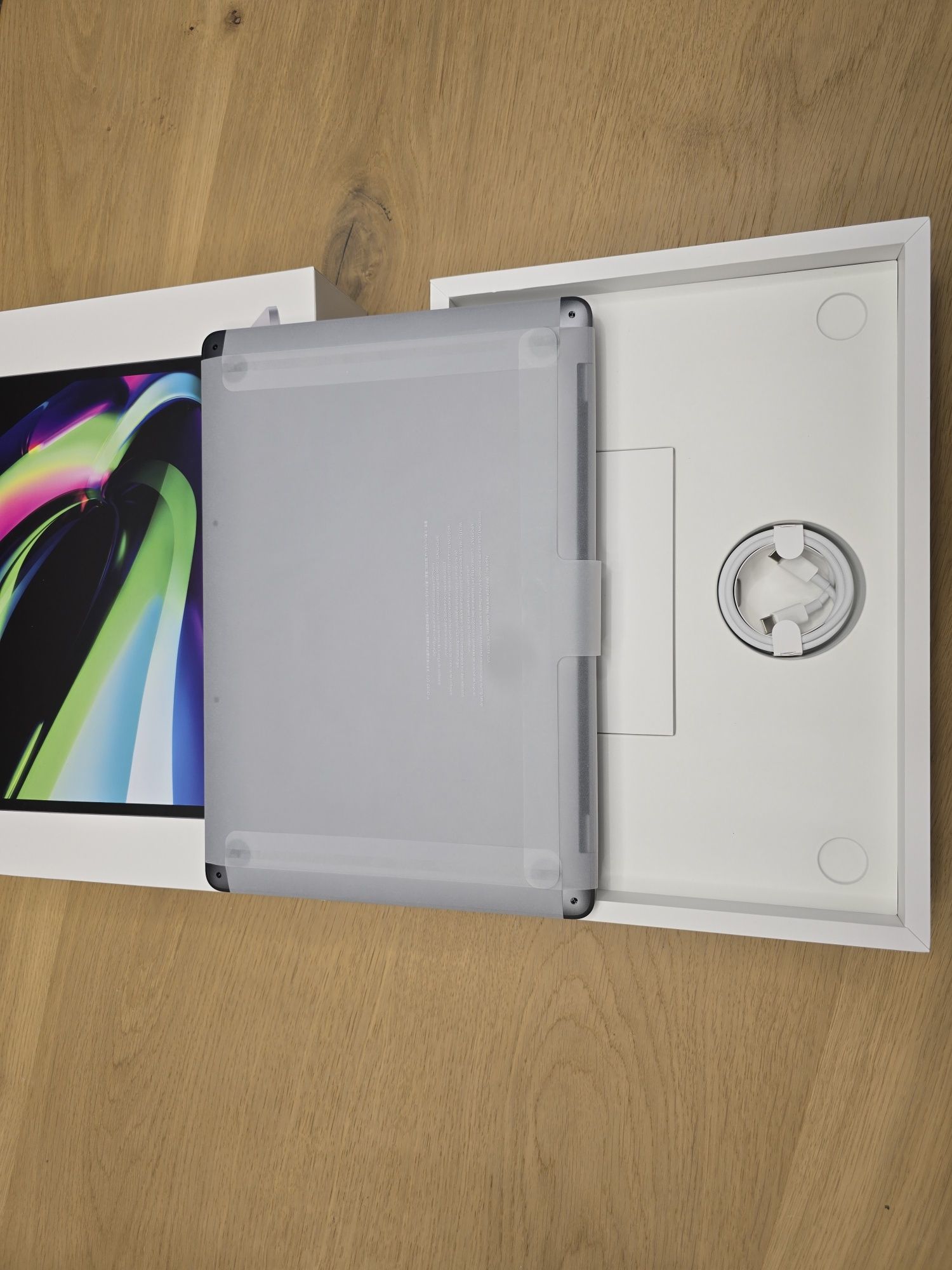 Apple Macbook Pro 13" A2338