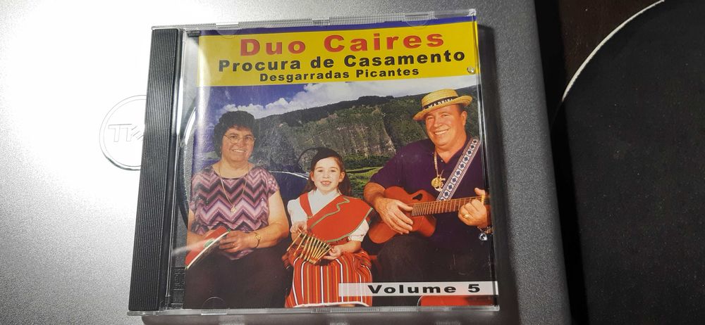 CD Duo Caires Jorge e Adelina Procura de Casamento