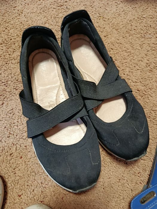 Взуття віддам безкоштовно