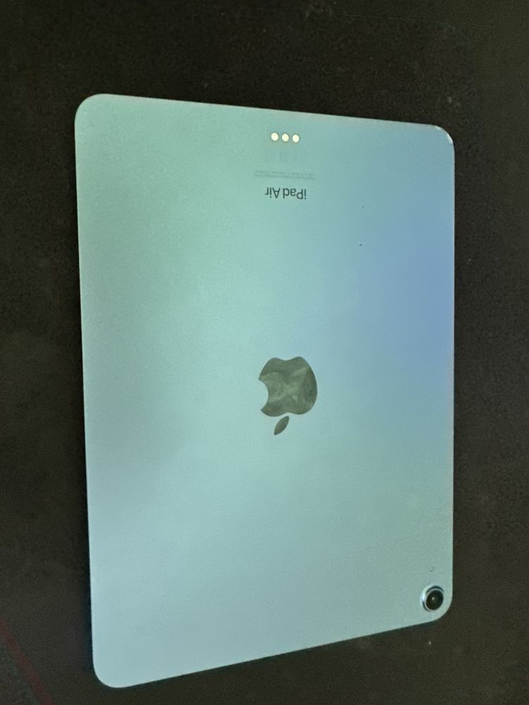 Продам  ipad air 5 256