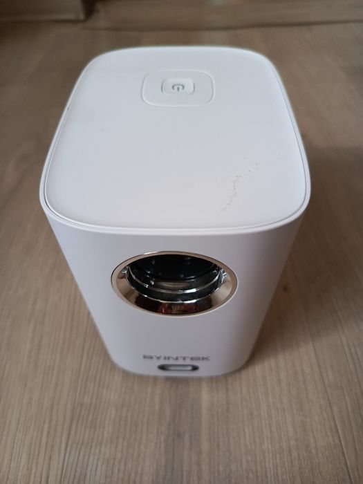 Проектор BYINTEK экран светоотражающий