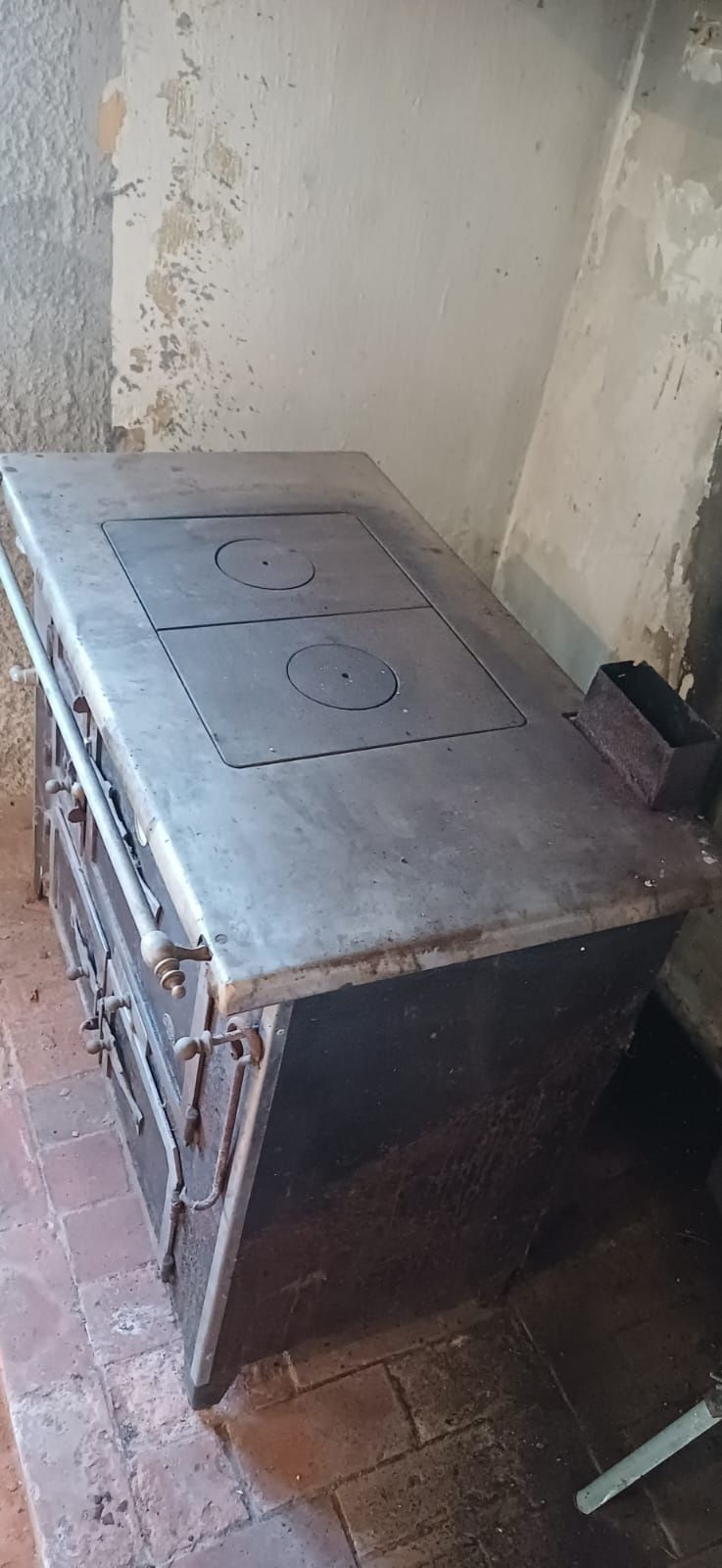 Fogão de ferro usado