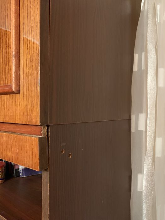 Лот сервант та шафи з антресолями