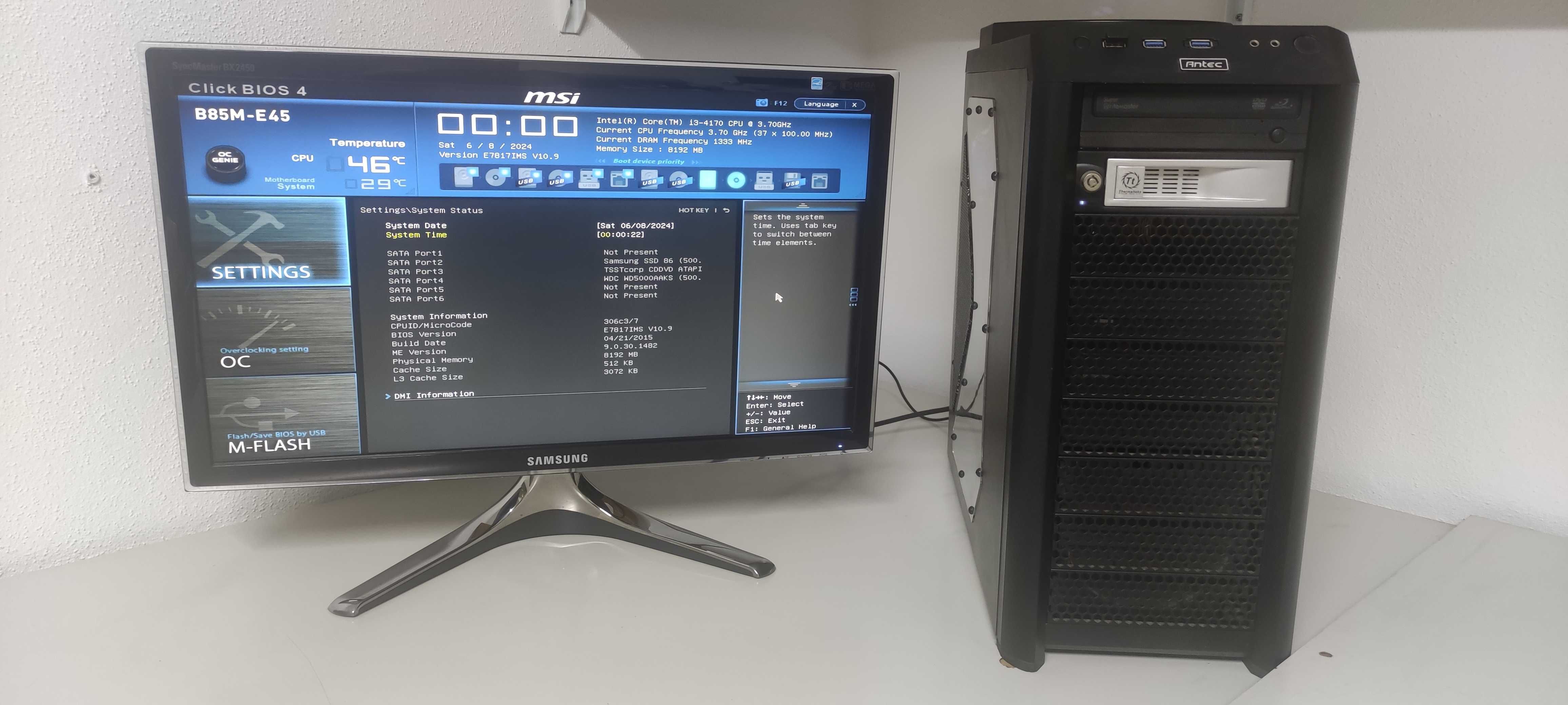 Computador com monitor