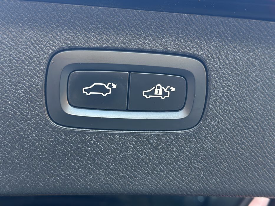 Продам Volvo XC90