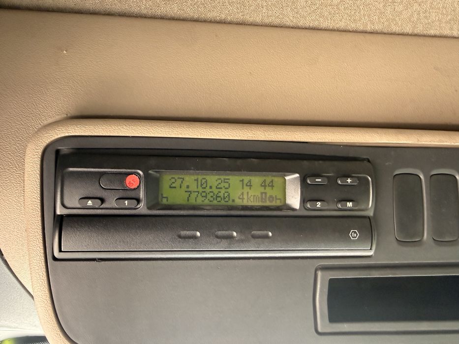 SCANIA P270 CAIXA CORTINAS+TETO+PLATAFORMA RETRATIL 8M #OPORTUNIDADE#