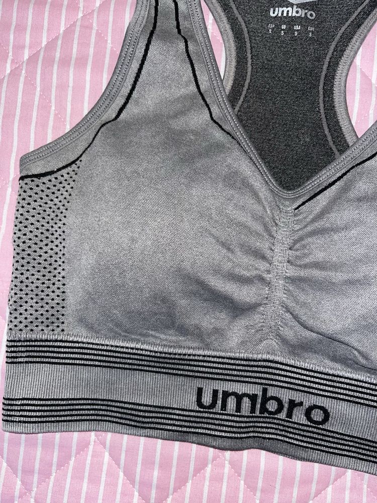 Top ginasio Umbro