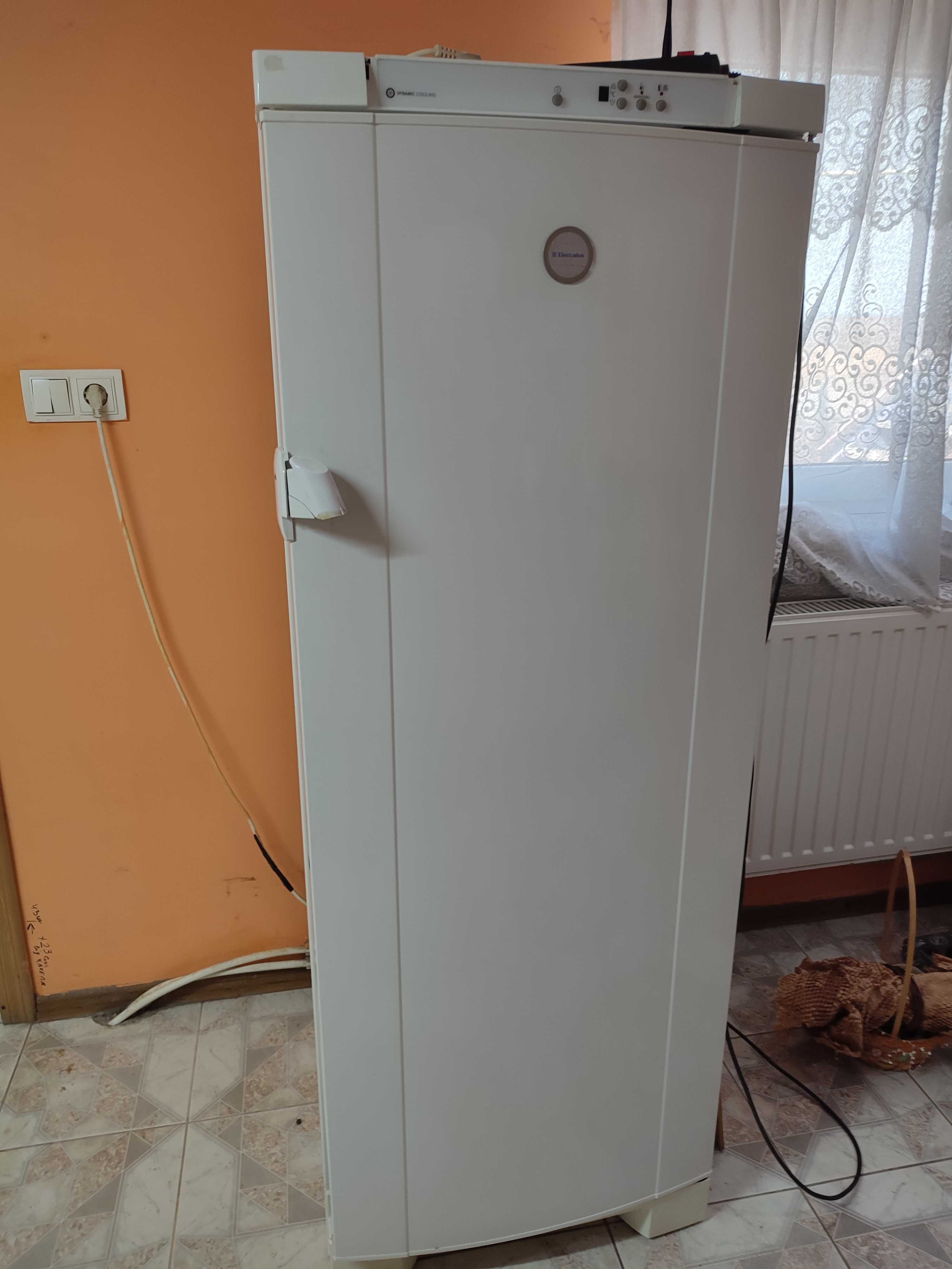 Холодильник Електролюкс без морозильної камери б/у