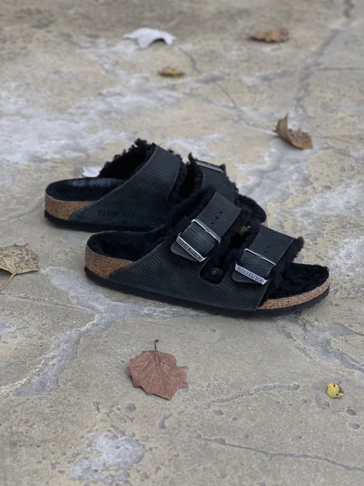 Шльопанці Birkenstock з хутром всередині