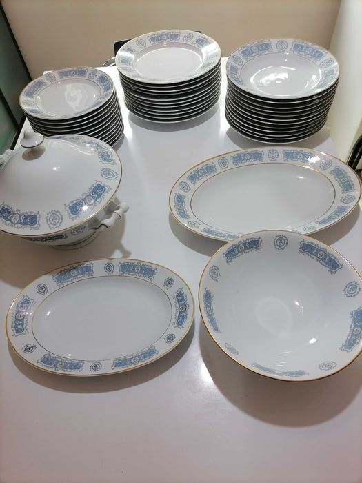 Serviço de jantar de porcelana da Spal