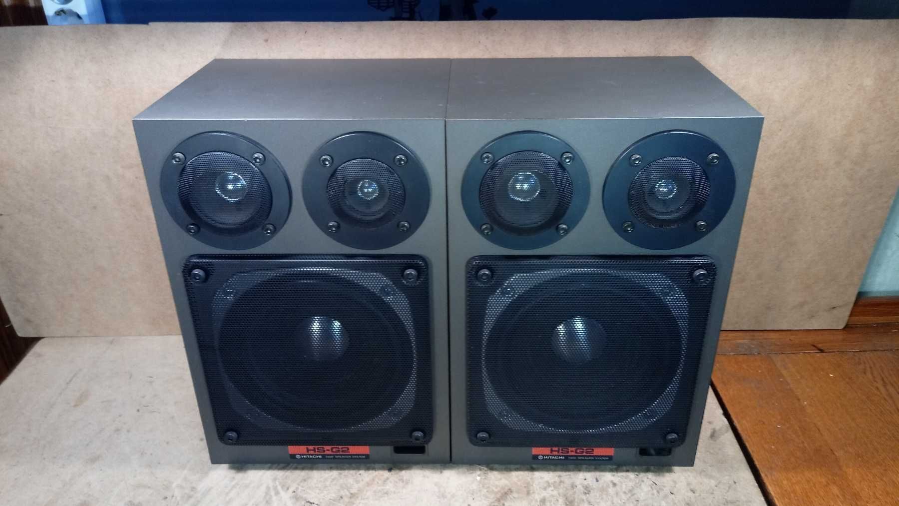 Акустика Hitachi HS -G2. 70/100 Вт, 8 Ом.