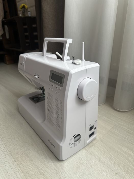 Швейна машинка iSew S200
