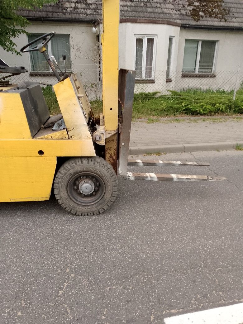 Wózek widłowy GPW silnik ursus