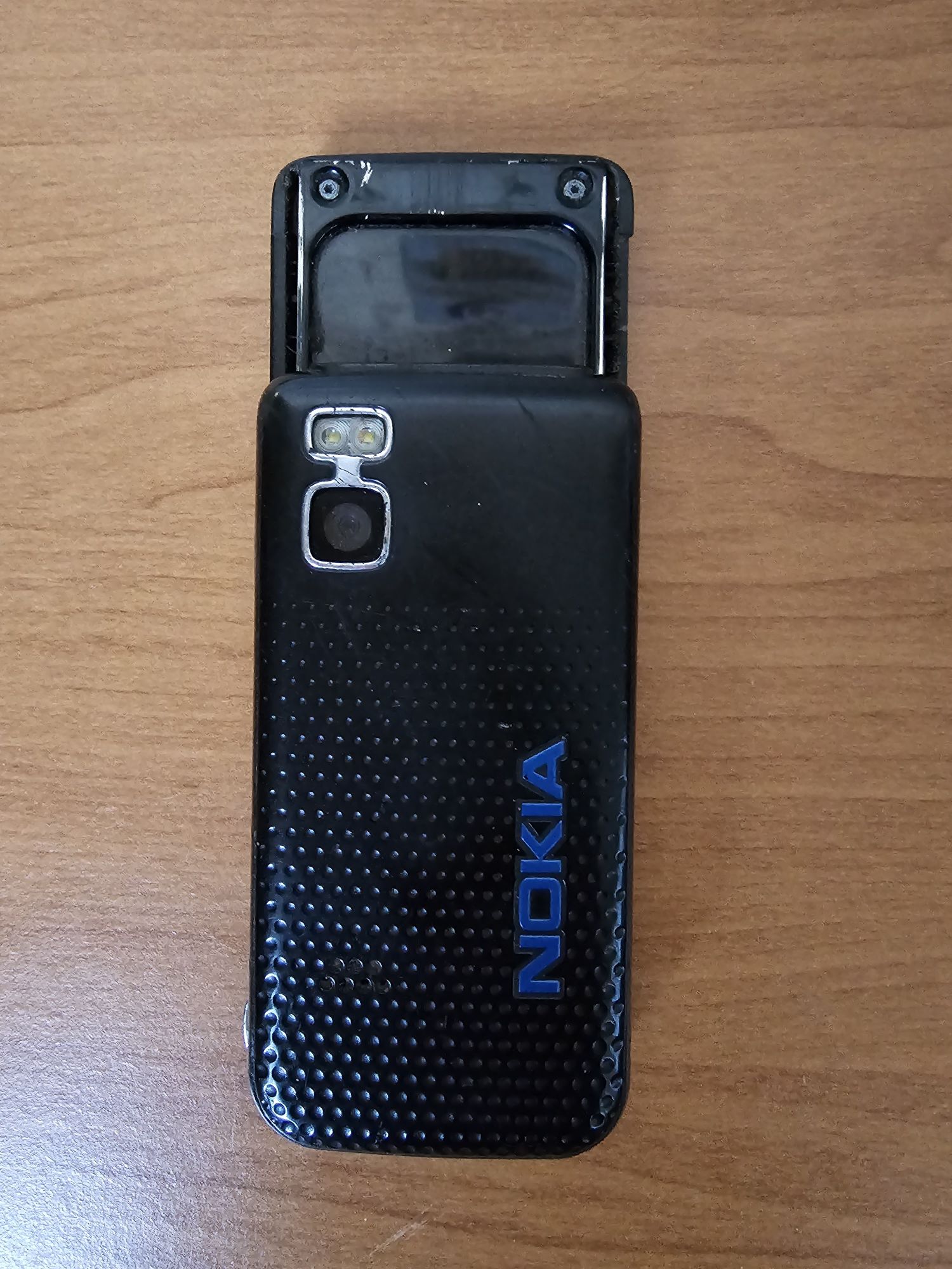 Телефон NOKIA 3 шт, зарядное устройство + для авто, наушники, станина
