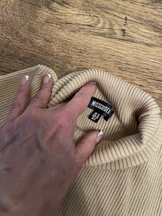 Плаття в рубчик міді