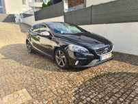 Volvo v40 r design