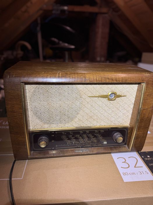 Radio prl loewe opta planet 52