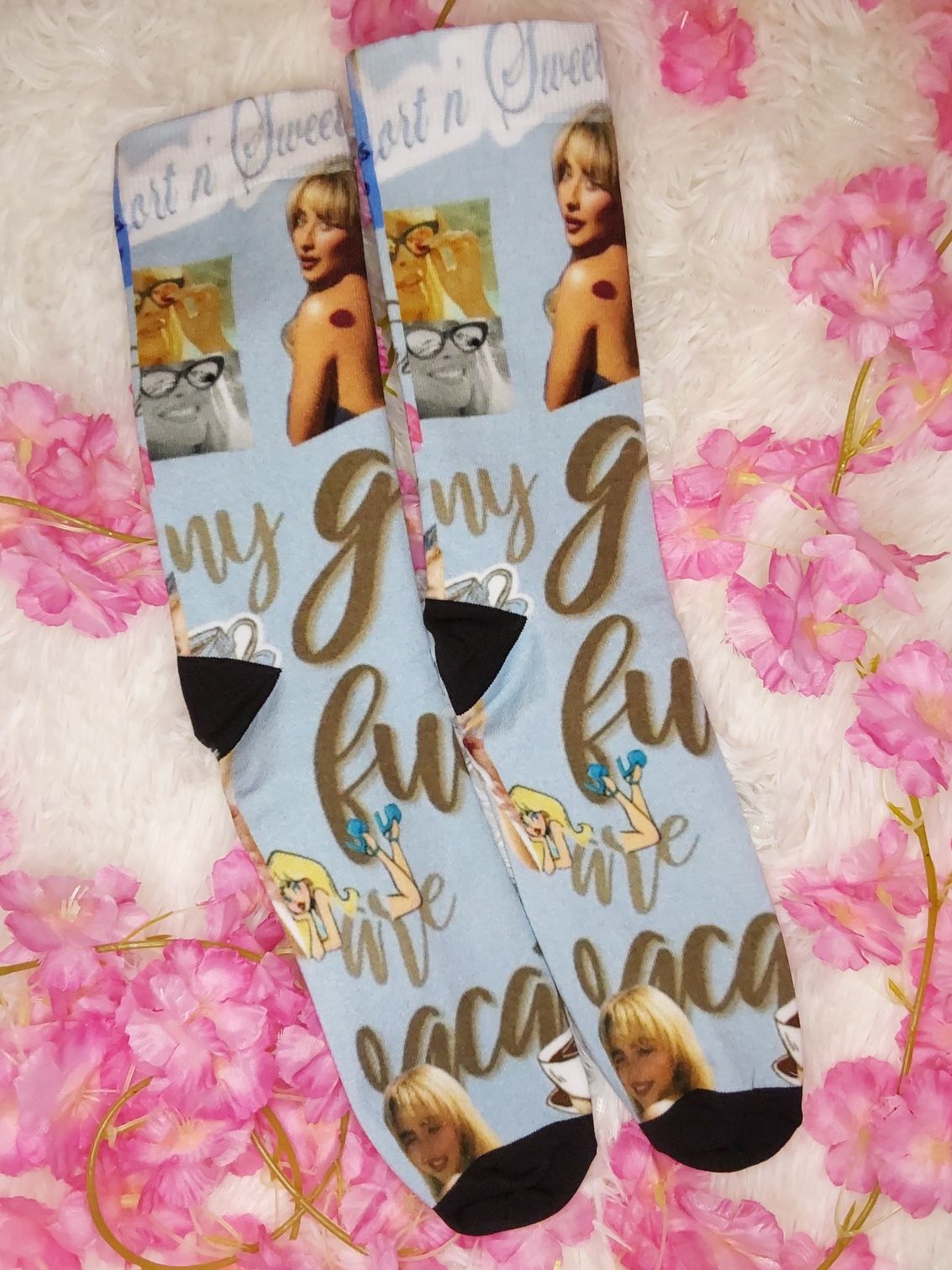 Sabrina Carpenter Espresso Meias