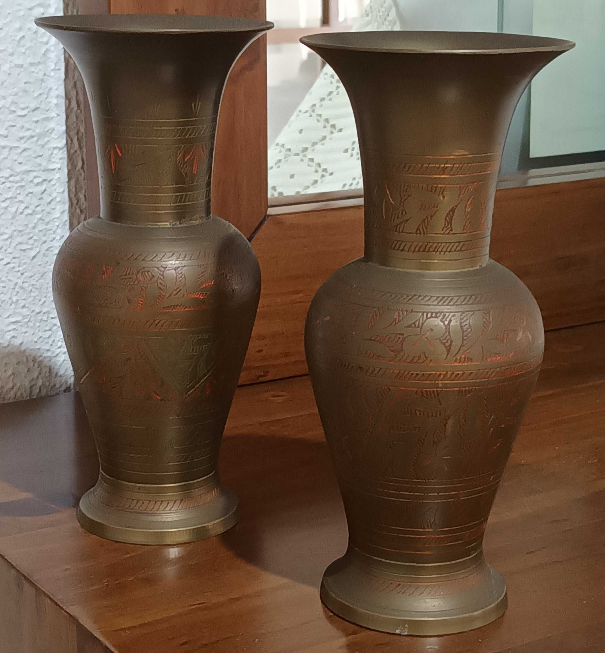 Par de Jarras em latão