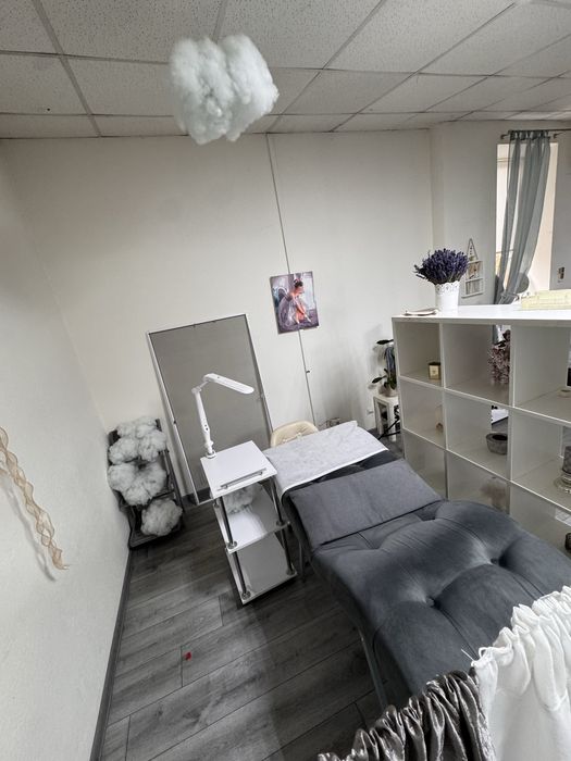 Оренда кабінет /кабінетна зона /кушетка/стіл бровіста