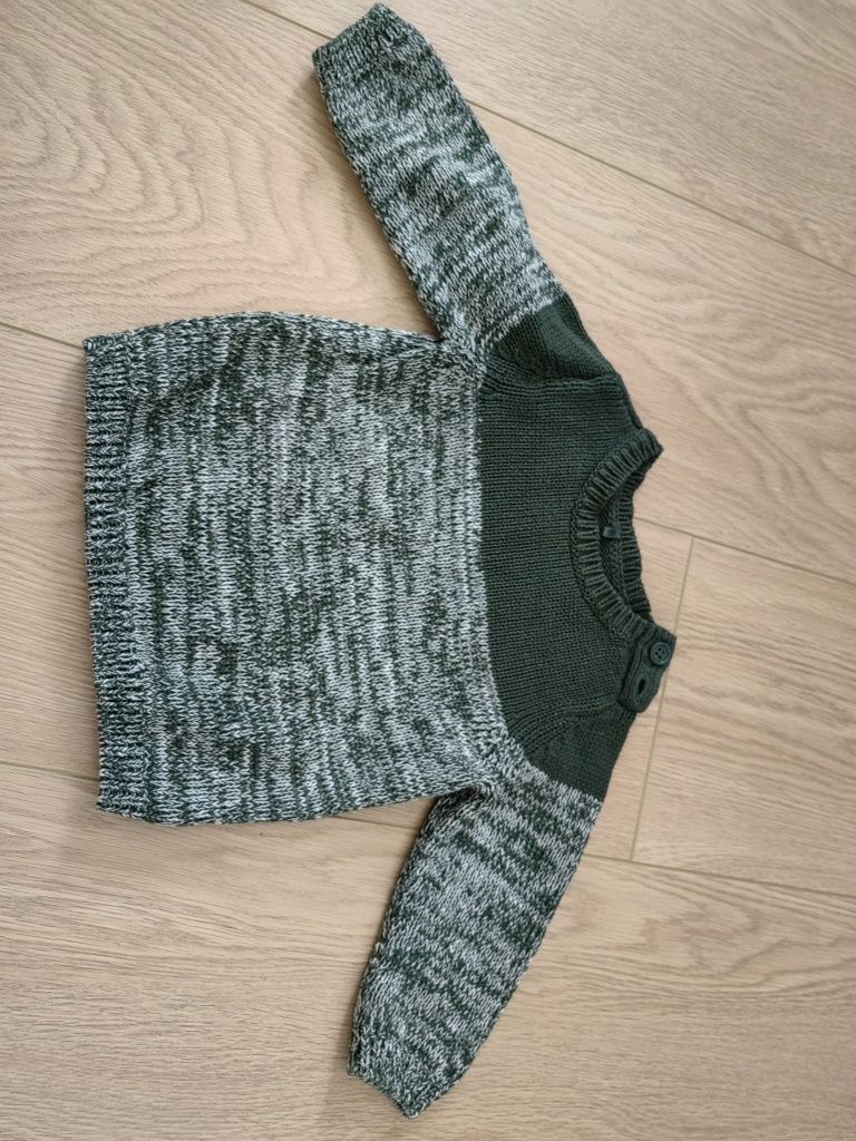 Sweterek niemowlęcy 62/68 jak nowy