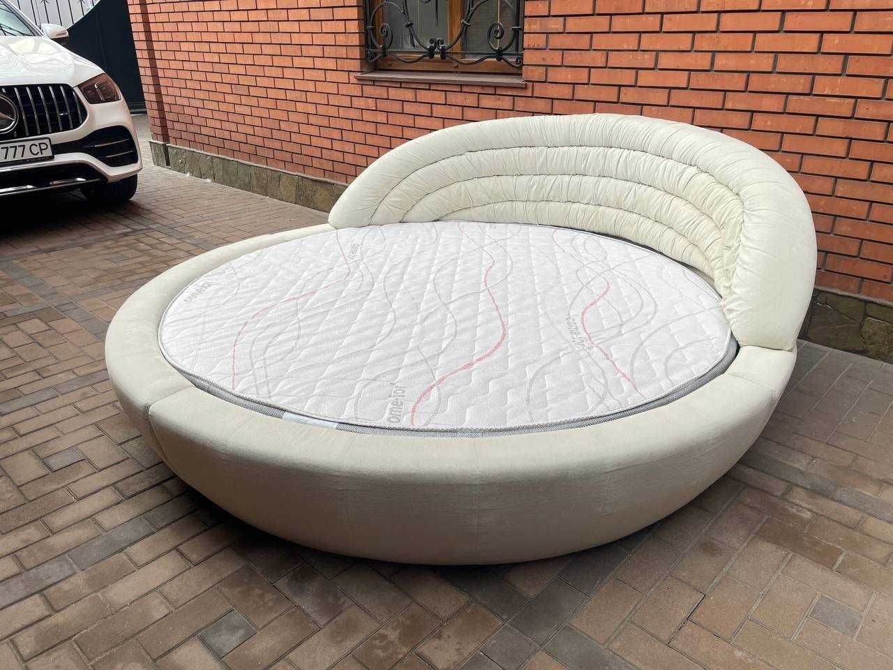 Оригинальная круглая двуспальная кровать "МЕРИЛИН" в НОВОМ состоянии