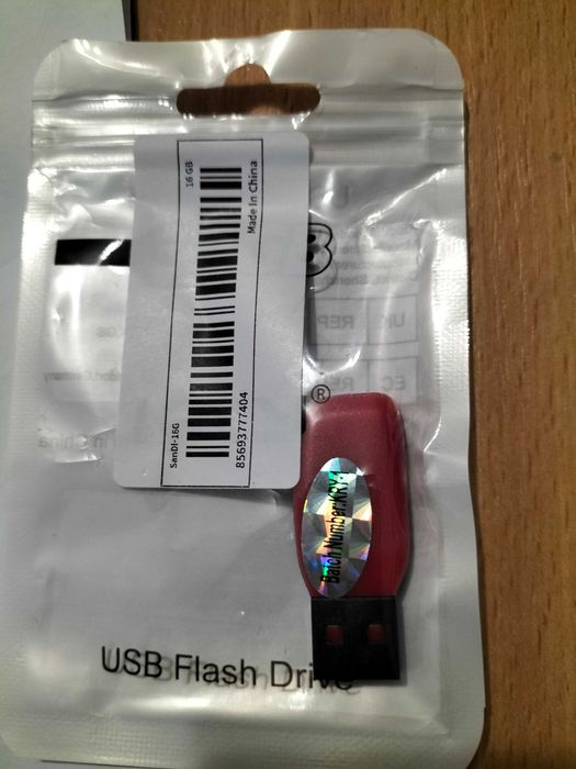 Флешка зовнішні накопичувачі на 16 Гб