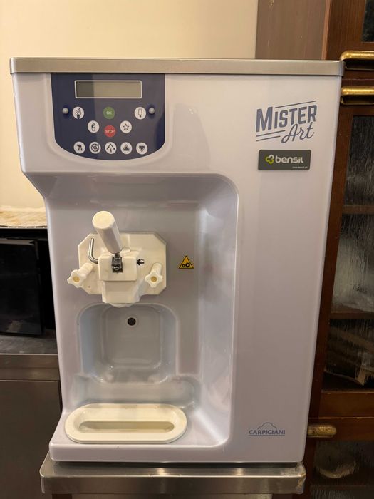 Máquina de Gelado Soft Carpigiani