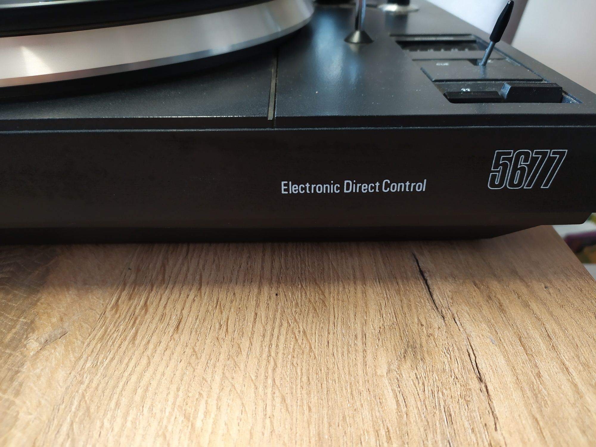 Gramofon Philips DUX SX 5677 Holland