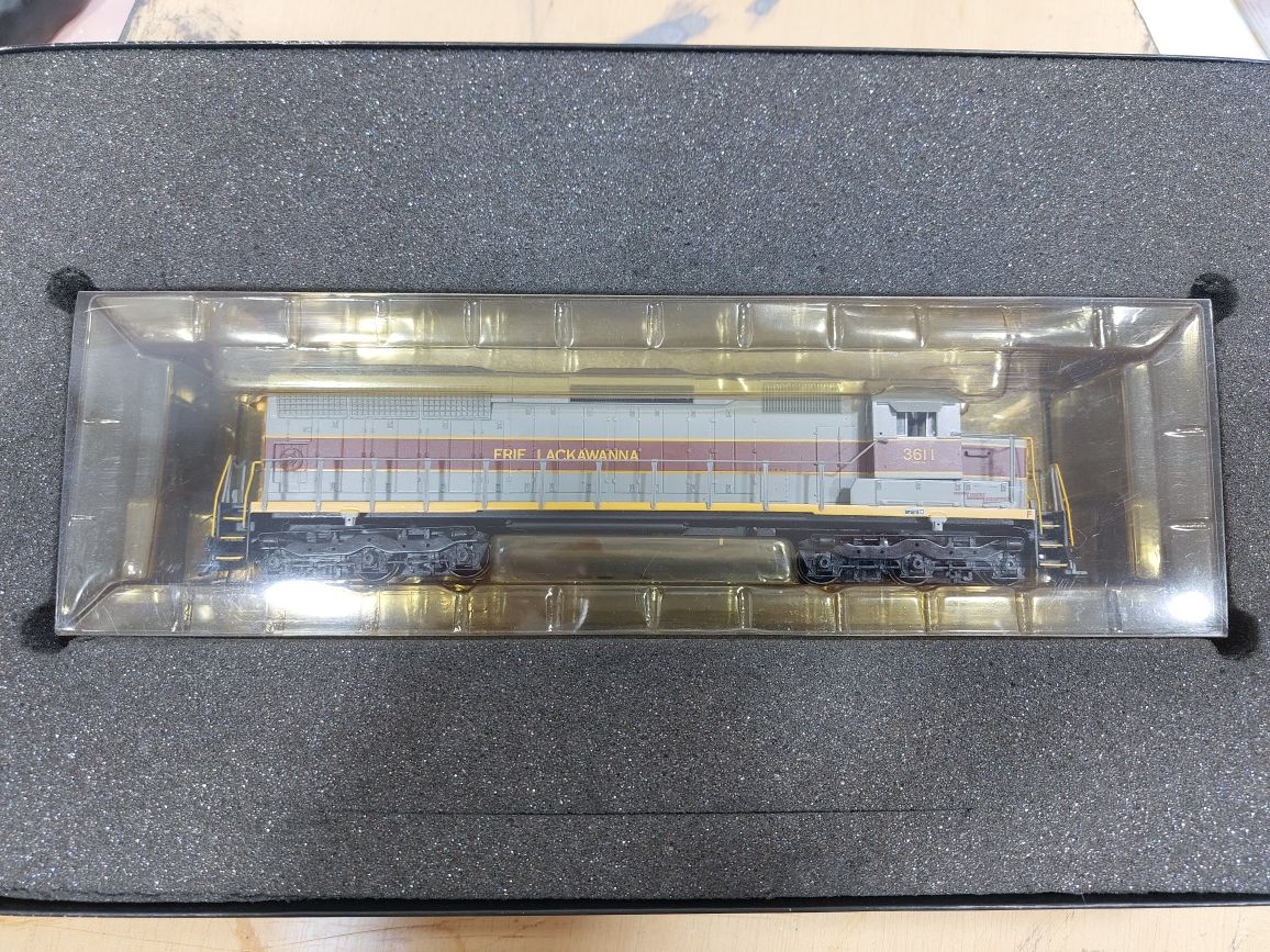 Comboio locomotiva Bachmann Spectrum SD45 H0