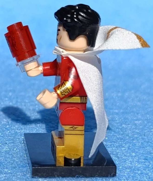 Shazam v2 (DC Comics)