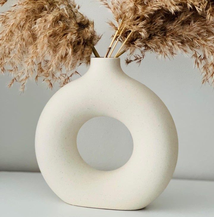 Ceramiczny wazon do dekoracji
