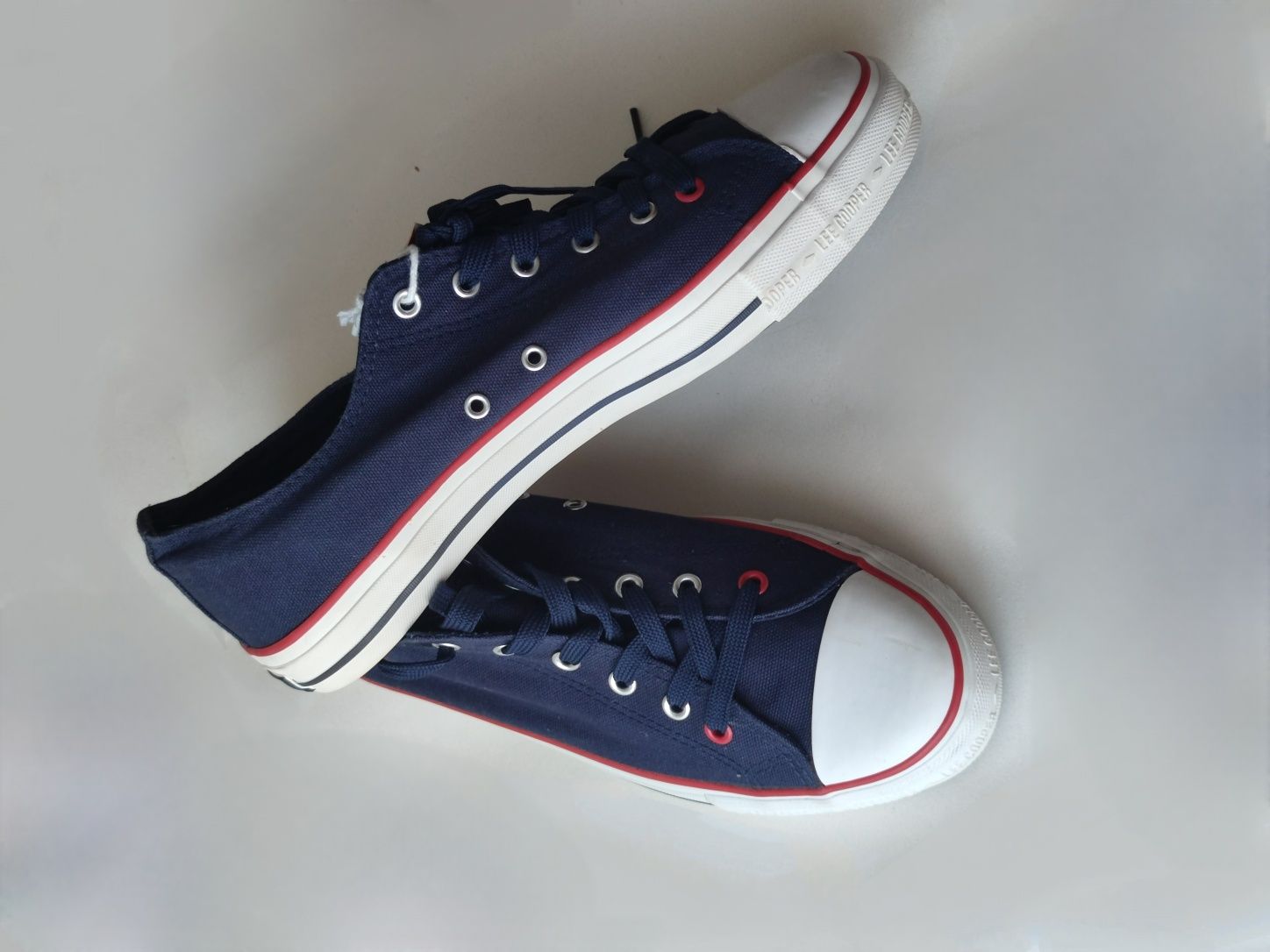 Оригінальні кеди Lee Cooper
