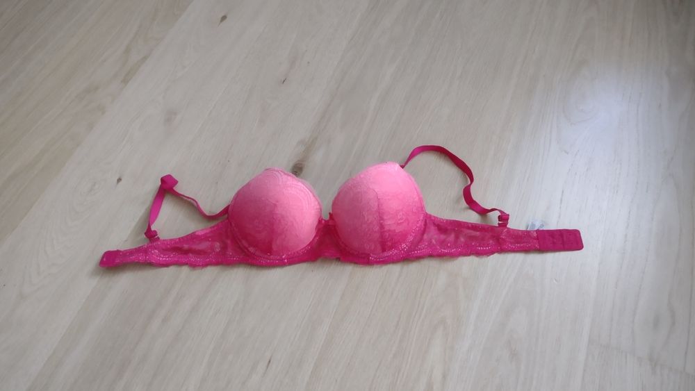 Biustonosz Esotiq 65D